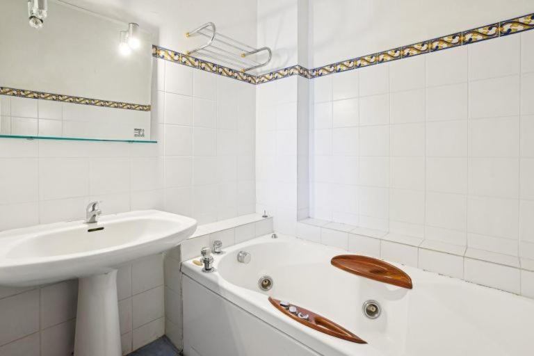 Haussmannien Apartment